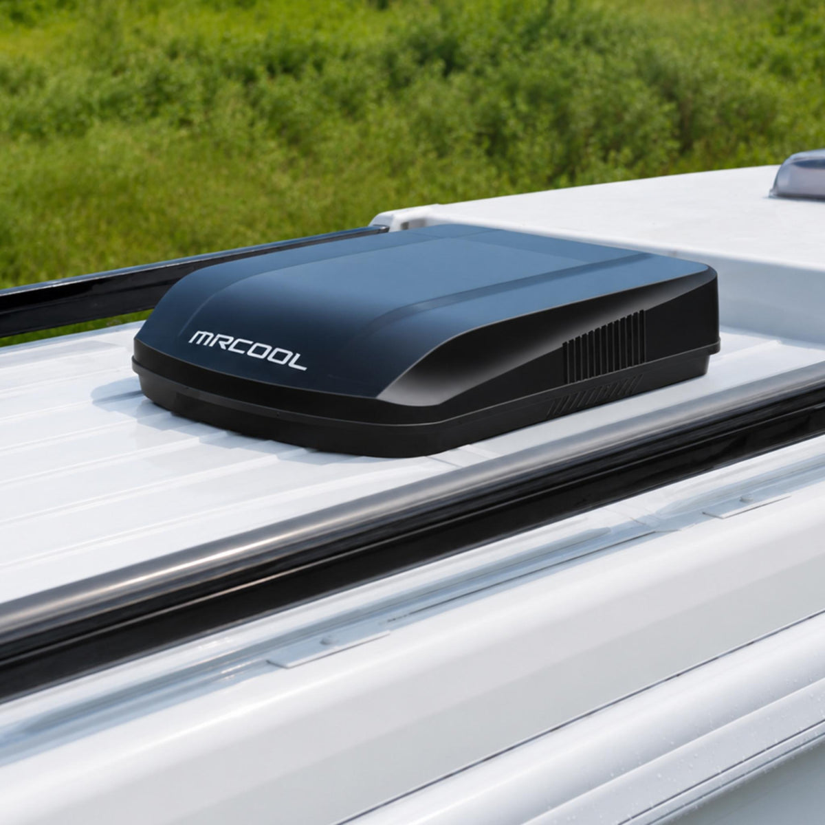 MRCOOL TravelCool Heat Pump Rooftop Unit Only (Black) - MRDHP15K-D